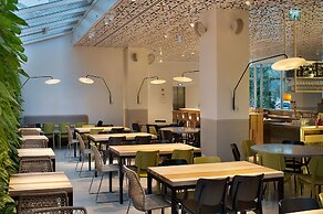 Mendeli Street Hotel By Prima Hotels - 18 years old plus