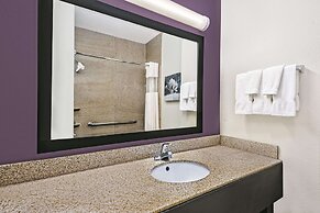 La Quinta Inn & Suites by Wyndham Houston Rosenberg