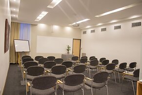 Novelty Suites Hotel