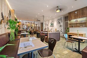 Novelty Suites Hotel