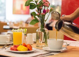 Novelty Suites Hotel