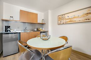 Novelty Suites Hotel