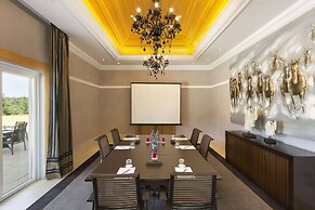 Dolce by Wyndham CampoReal Lisboa