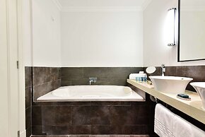 Dolce by Wyndham CampoReal Lisboa