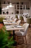 Dolce by Wyndham CampoReal Lisboa