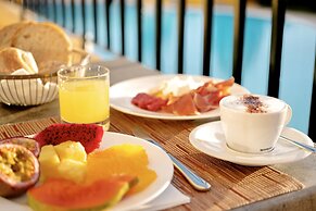 Dolce by Wyndham CampoReal Lisboa