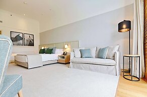 Dolce by Wyndham CampoReal Lisboa