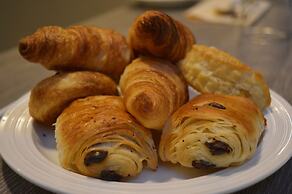 Hotel Lumen Paris Louvre