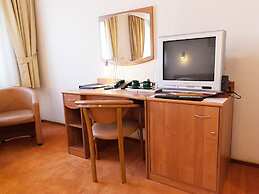 Maxima Slavia Hotel