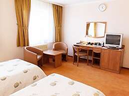 Maxima Slavia Hotel