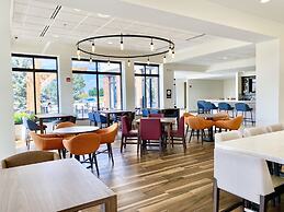 Hilton Garden Inn Oconomowoc