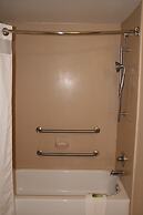 Holiday Inn Express & Suites - Greenwood by IHG