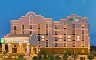 Holiday Inn Express & Suites - Greenwood by IHG