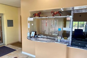 Red Carpet Inn & Suites Lima