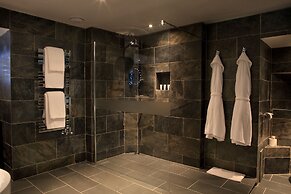 Best Western Plus Centurion Hotel