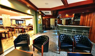 Oft Tamandare Plaza Hotel