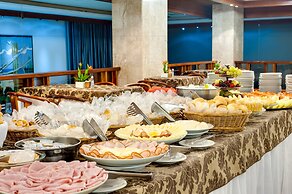 Oft Tamandare Plaza Hotel