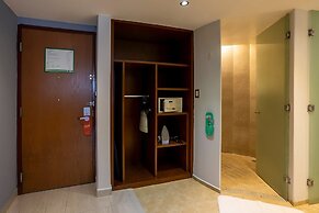 Holiday Inn Puebla Finsa by IHG