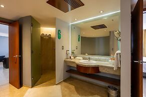 Holiday Inn Puebla Finsa by IHG