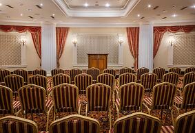 CARLSBAD PLAZA Medical Spa & Wellness hotel