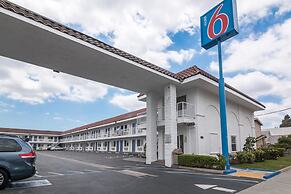 Motel 6 Norwalk, CA