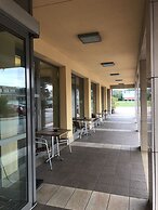 ibis Como