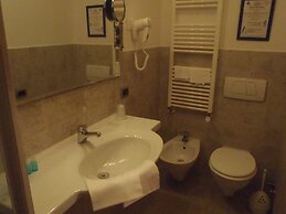 Airone Pisa Park Hotel