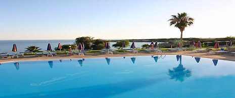 Corallia Beach Hotel Apartments