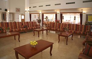 Corallia Beach Hotel Apartments