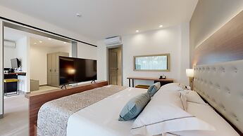 Acrotel Athena Pallas