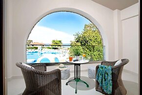 Acrotel Athena Pallas