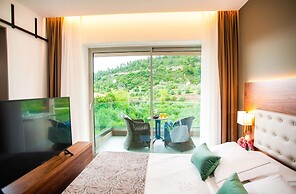 Acrotel Athena Pallas