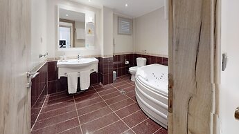 Acrotel Athena Pallas