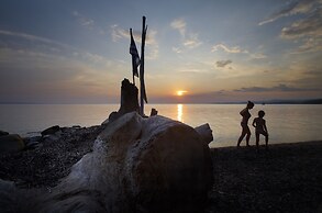 Acrotel Athena Pallas