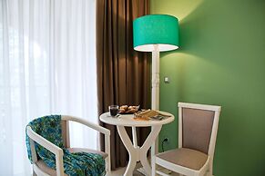 Acrotel Athena Pallas