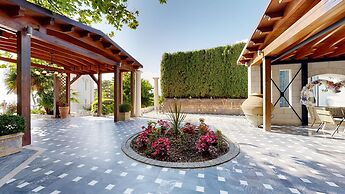 Acrotel Athena Pallas