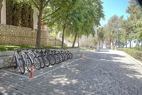 Acrotel Athena Pallas