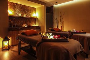 Crystal Springs Beach Hotel