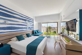 Crystal Springs Beach Hotel