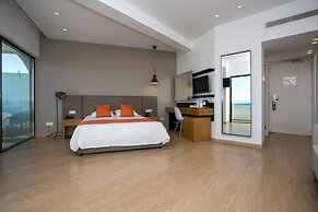 Crystal Springs Beach Hotel