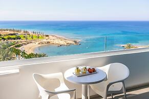 Crystal Springs Beach Hotel