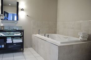 Sterling Inn & Spa - an Ontario's Finest Inn