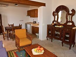 Porfyrios Country House