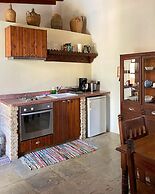 Porfyrios Country House