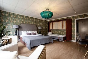 Centric Hotel