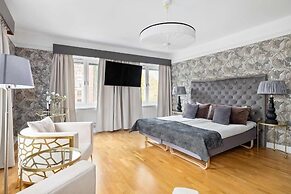 Centric Hotel