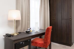 Bårdshaug Herregård