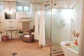 Bårdshaug Herregård