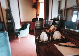 Bårdshaug Herregård