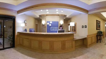 Holiday Inn Express Hotel & Suites Grand Blanc by IHG